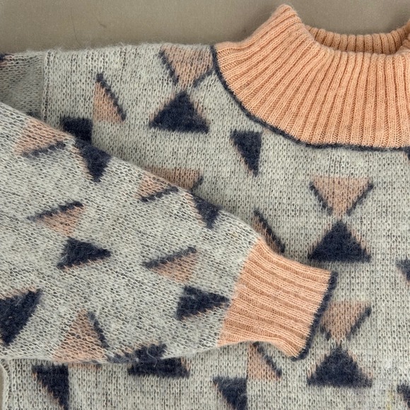 Vintage Wms M Alafoss Icewool Iceland Geometric Mockneck Sweater Cozycore Fluffy - Picture 1 of 7